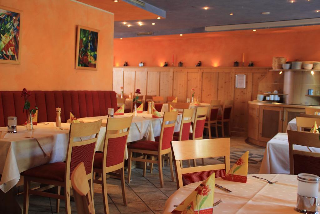 Hotel Restaurant Reichsadler Buchen  Δωμάτιο φωτογραφία