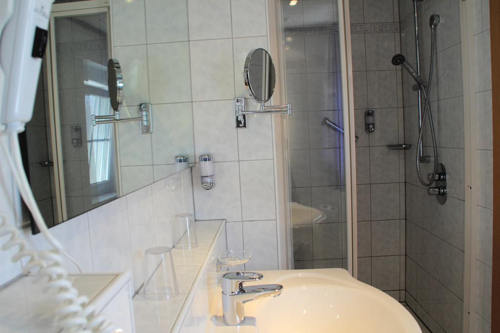 Hotel Restaurant Reichsadler Buchen  Δωμάτιο φωτογραφία